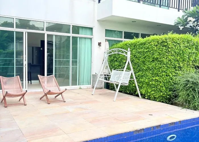 فيلة Pool Ramkhamhaeng 9 *