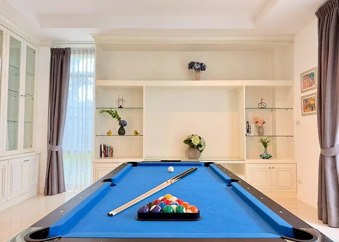 Pool Ramkhamhaeng 9 فيلة بانكوك